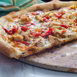 ​Światowy Dzień Pizzy. Okryj przepis na pizzę z patelni