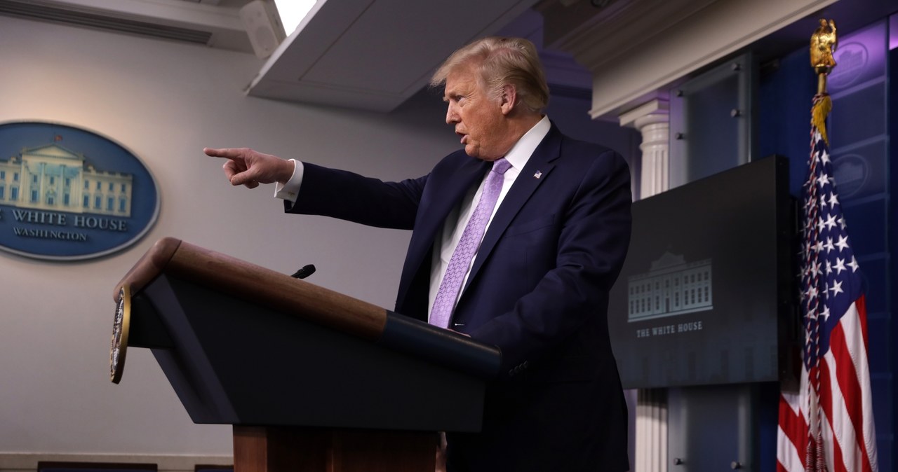 Światowy handel ucierpi na cłach Trumpa /AFP
