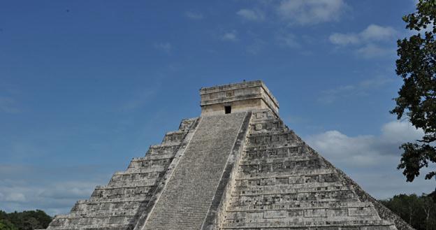 Świątynia Kukulkána, tzw. El Castillo w Chichén Itzá /AFP