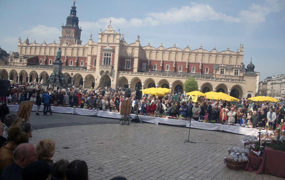 Święcenie pokarmów na krakowskim rynku /Maciej Nycz, RMF FM /RMF FM