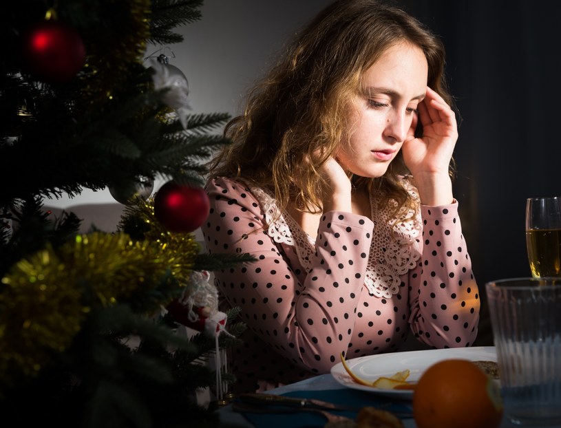 Święta są wyjątkowo trudnym czasem dla osób samotnych lub znajdujących się w trudnej sytuacji /123RF/PICSEL