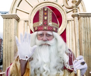 Święta to czas radości i spokoju, ale przygotowania do nich to wielki chaos, który potrafi zburzyć doskonałe plany. W najnowszej komedii "Miłość jest wszystkim" grudniowy czas przedświątecznej gorączki rozpocznie się wraz z przypłynięciem do miasta niezwykłego św. Mikołaja.