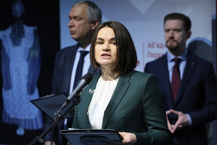 Swietłana Cichanouska podczas briefingu prasowego w Warszawie /Rafał Guz /PAP