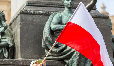 Święto Niepodległości: Kotyliony, marsze, biegi... Czyli jak świętować 11 listopada?