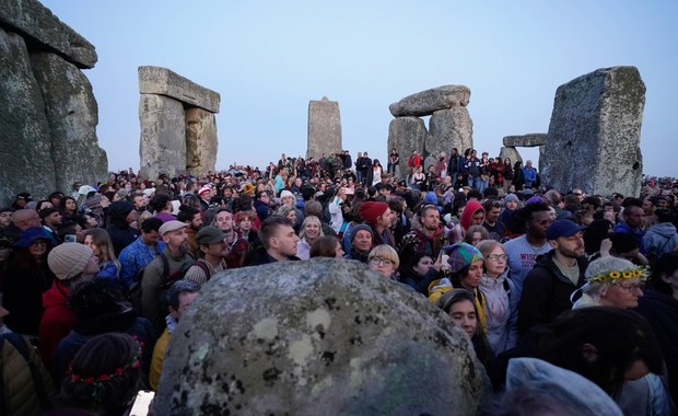 Święto w Stonehenge. Tysiące ludzi celebrowały letnie przesilenie