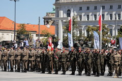 Święto Wojska Polskiego: pokaz sprzętu i przelot samolotów