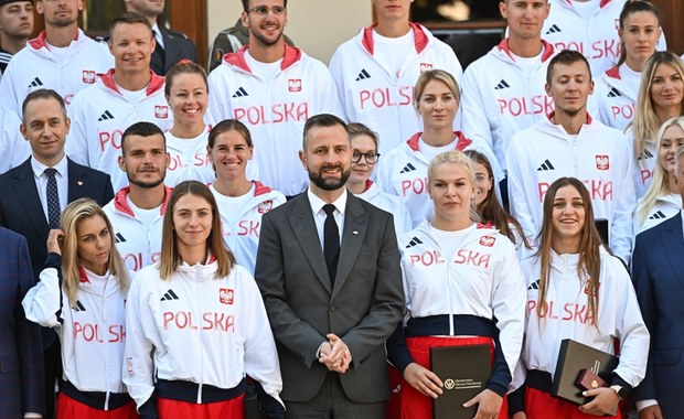 Święto wojska w Warszawie. Szef MON odznaczył olimpijczyków