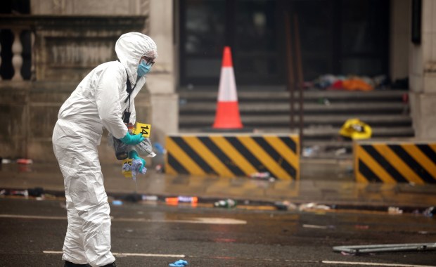 Świętujący tłum staranowany przez auto. Policja ujawnia nowe informacje