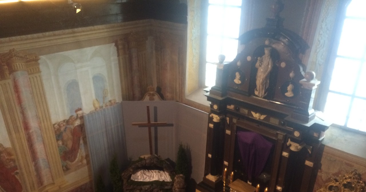 Święty Krzyż - kaplica z relikwiami