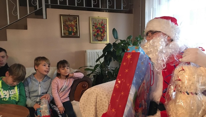 Święty Mikołaj u dzieciaków z Inowrocławia. Prezentów całe mnóstwo 