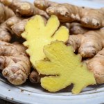 imbir działanie Świeży czy suszony? Sprawdź, który imbir lepiej kupić