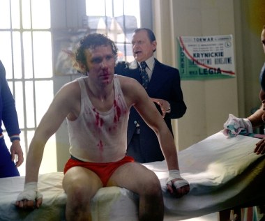 Swój pierwszy film fabularny - telewizyjny "Powrót" Bajon zrealizował w 1977 r. i otrzymał za niego Złotą Kamerę - nagrodę magazynu "Film" dla najlepszego debiutanta roku. 