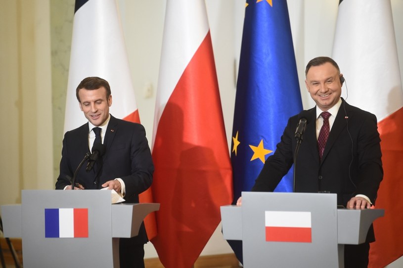 Swoje wystąpienie w Warszawie Macron rozpoczął... po polsku, czym wywołał serdeczny śmiech zgromadzonych /Zbyszek Kaczmarek /Reporter