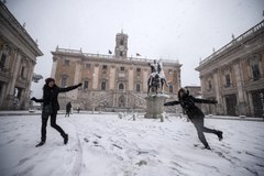 Syberyjski front zimna przyniósł do Rzymu… śnieg 