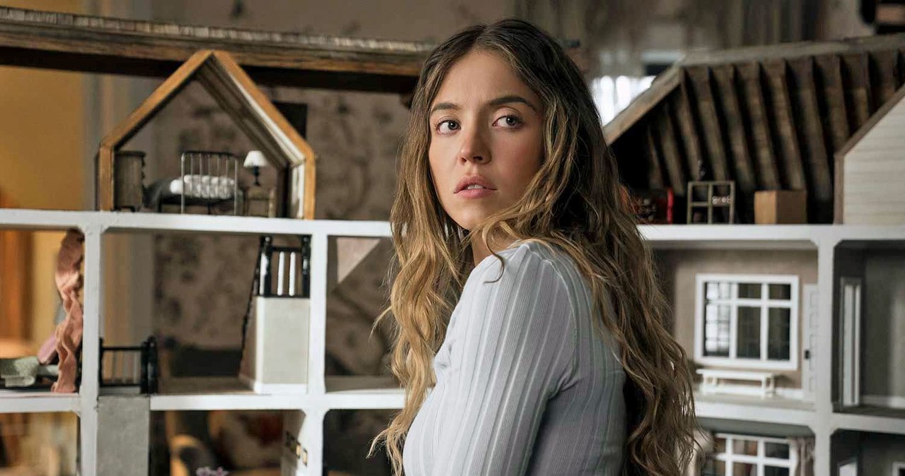 Sydney Sweeney w scenie z filmu "Pomoc domowa" /materiały prasowe