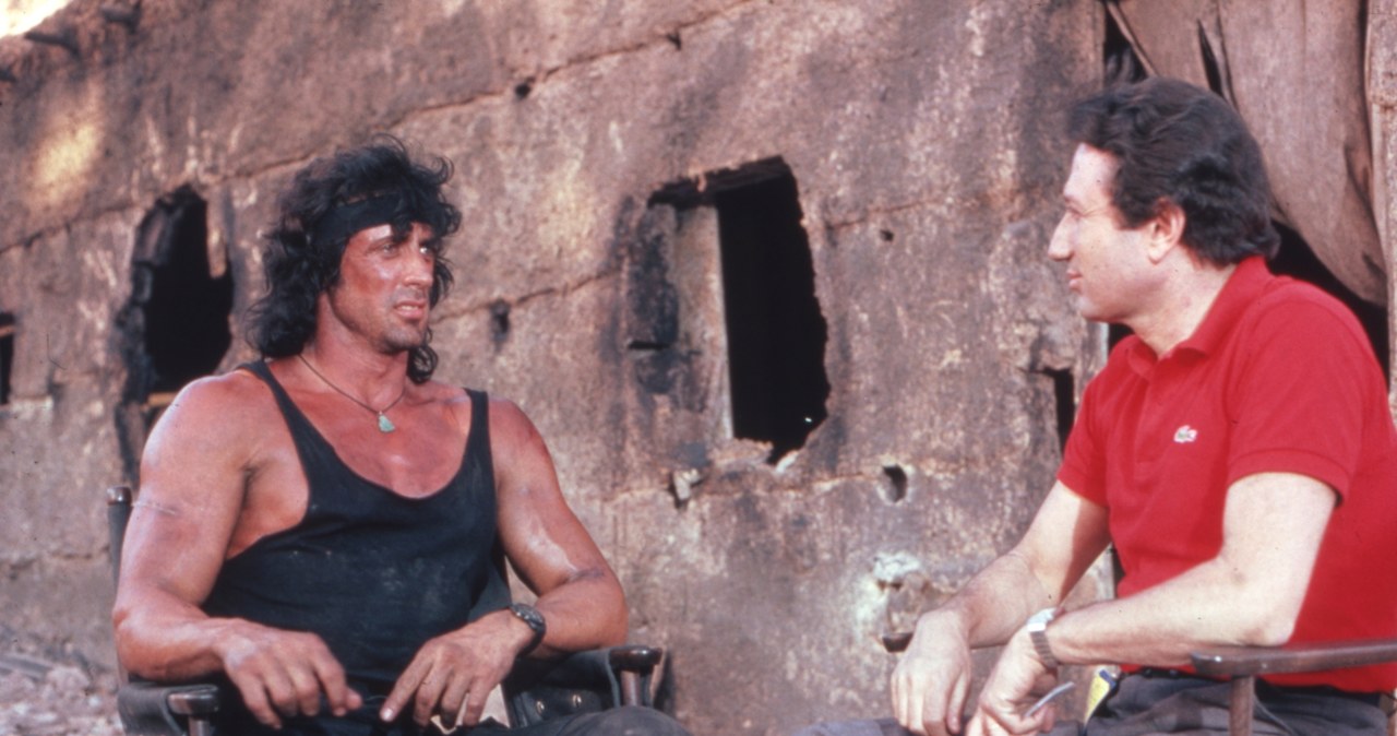 Sylvester Stallone i Michel Drucker na planie "Rambo III" w Izraelu /Roland NEVEU/Gamma-Rapho /Getty Images