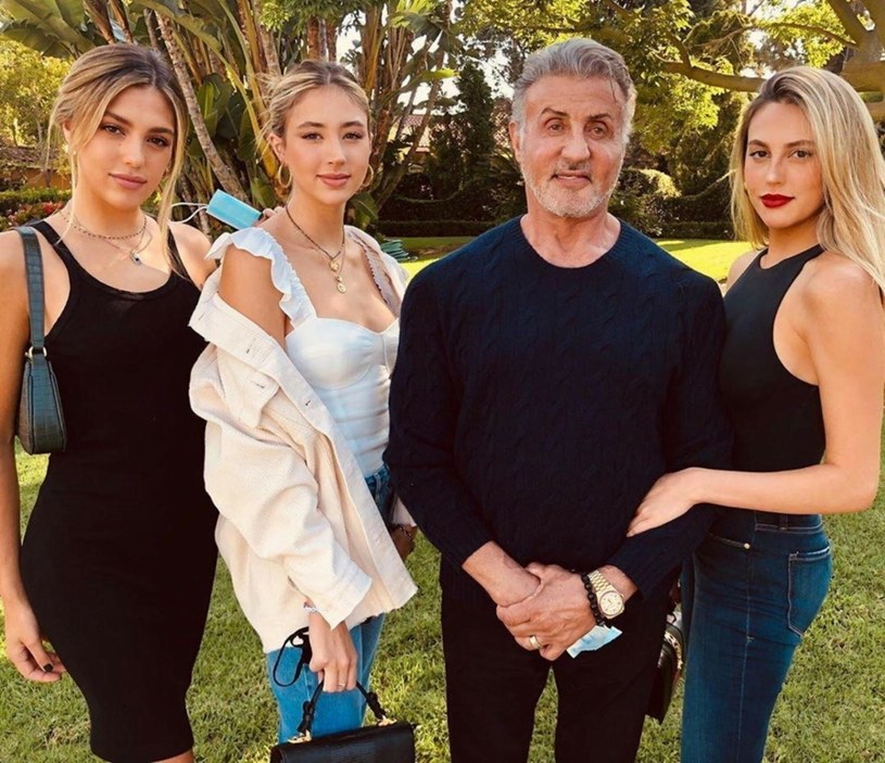 Sylvester Stallone z córkami w 2020 roku /East News