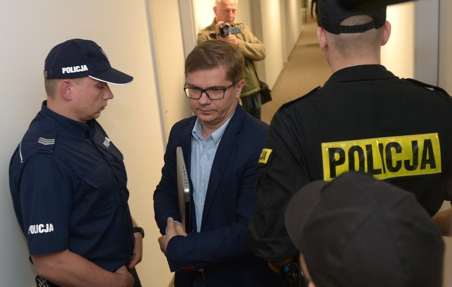 Sylwester Latkowski w siedzibie "Wprost" w środę wieczorem /Radek Pietruszka /PAP