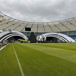 Sylwester z Dwójką na Stadionie Śląskim. Podwójna scena już powstaje