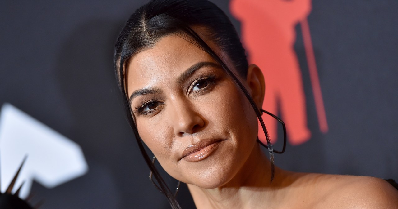 Sylwestrowa stylizacja Kourtney Kardashian: kreacja czy bielizna? /Axelle/Bauer-Griffin / Contributor /Getty Images