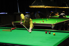 Sylwia Bogacka przy snookerowym stole