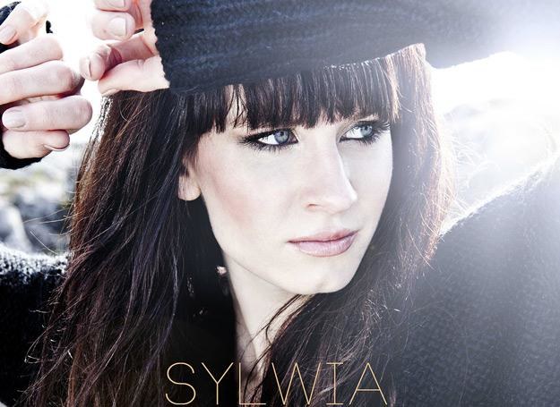Sylwia Grzeszczak na okładce singla "Flirt" /EMI Music Poland