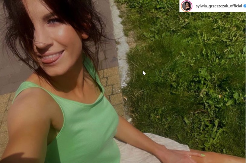 Sylwia Grzeszczak opublikowała zdjęcie, które zadziwiło jej fanów. Wygląda jak nastolatka? /Instagram