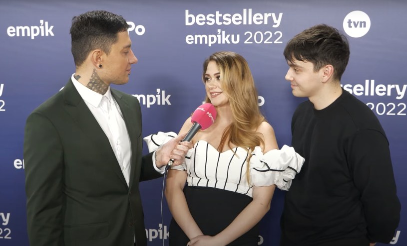 Sylwia Przybysz i Jan Dąbrowski  - Bestsellery Empiku 2022 /pomponik exclusive