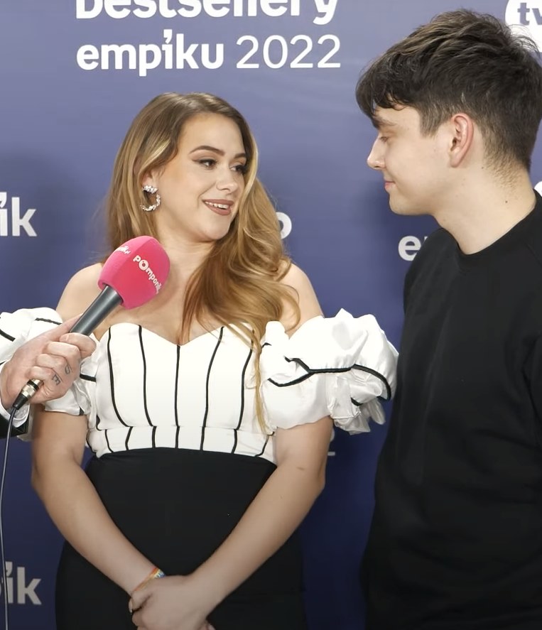 Sylwia Przybysz i Jan Dąbrowski  - Bestsellery Empiku 2022 /pomponik exclusive