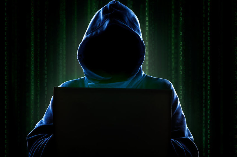 Symantec nie spekuluje, jakie państwo może stać za grupą hakerów, która stworzyła szpiegujące oprogramowanie /123RF/PICSEL