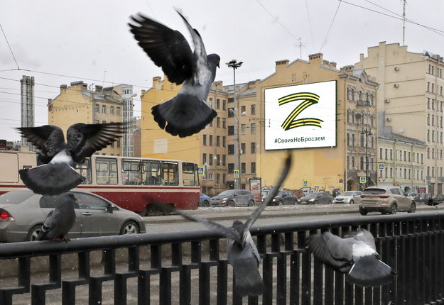 Symbol "Z" na budynku w Sankt Petersburgu /ANATOLY MALTSEV  /PAP/EPA