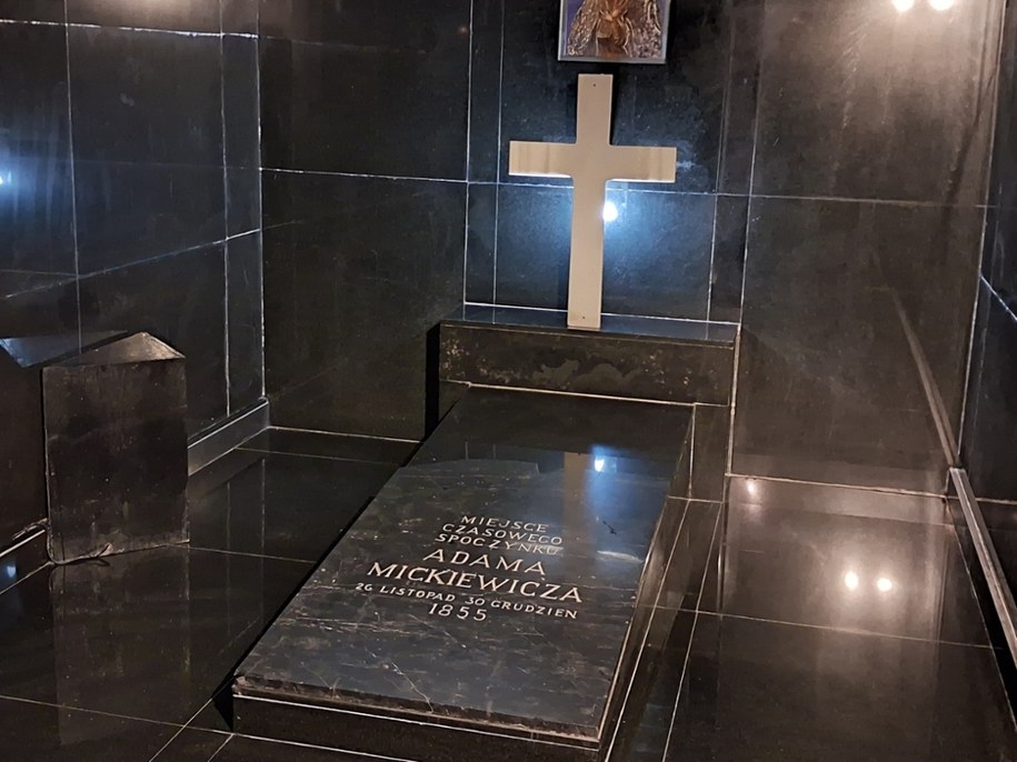 Symboliczna krypta /Marlena Chudzio /RMF FM