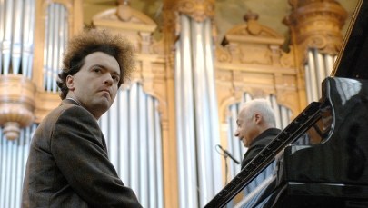 Symetryczny mózg pianisty