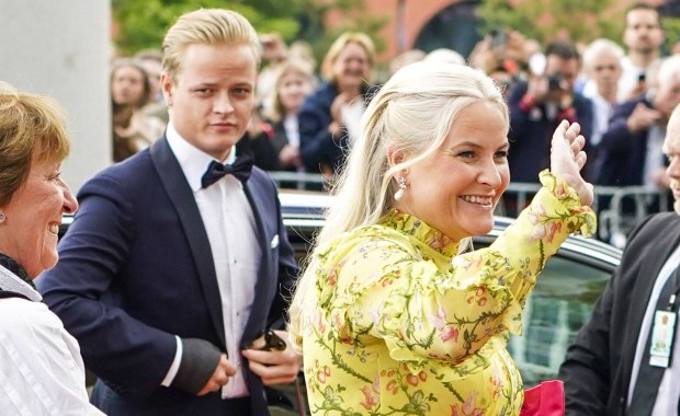 Syn księżnej w areszcie, matka w ogniu krytyki. Burza wokół rodziny królewskiej