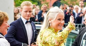 Syn księżnej w areszcie, matka w ogniu krytyki. Burza wokół rodziny królewskiej