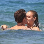 Syn Schwarzeneggera całuje się z dziewczyną