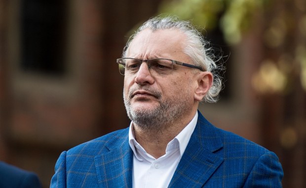 Syn senatora KO miał zabieg poza kolejką. Rusza postępowanie