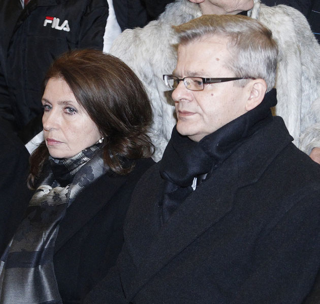 Syn Villas, Krzysztof Gospodarek, z żoną Małgorzatą na pogrzebie matki. &nbsp; /Engelbrecht /AKPA