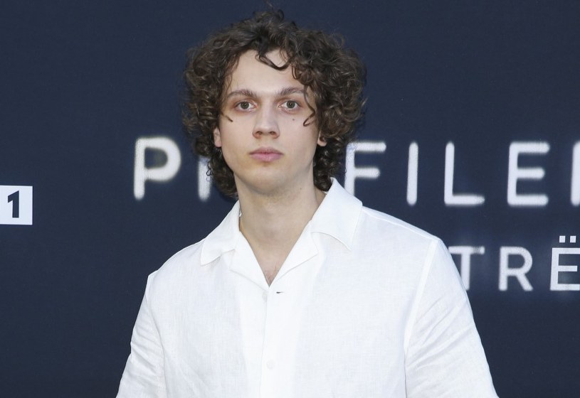 Syn znanej aktorki poszedł w jej ślady. Stawia pierwsze kroki na ekranie