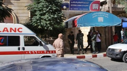 Syria: Armia próbuje odbić utracone pozycje w Aleppo. Użyto bomb beczkowych