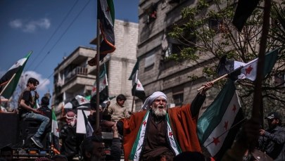 Syria: Co najmniej 40 osób zginęło w nalotach na stolicę Państwa Islamskiego