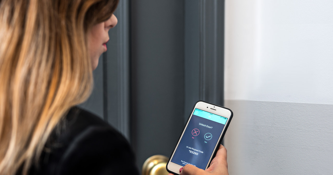 System homeit pozwala na dostęp do mieszkania z poziomu smartfona /materiały prasowe