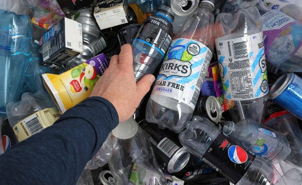 System kaucyjny nie jest gotowy. Rząd chce przesunąć termin jego wprowadzenia