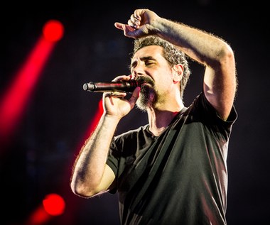System of a Down: Serj Tankian i John Dolmayan dołączyli do cover bandu, grającego ich przebój