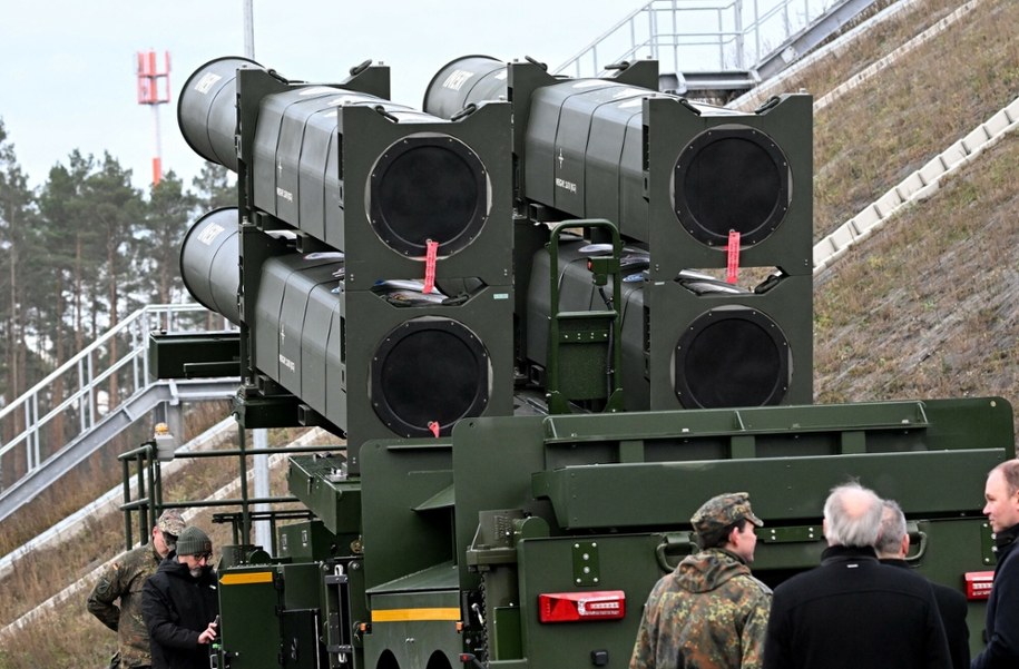 System tarczy przeciwrakietowej Arrow 3 w Niemczech /RALF HIRSCHBERGER/AFP/East News /East News