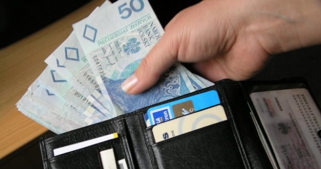 Sytuacja finansowa pracujących w Polsce poprawia się /INTERIA.PL