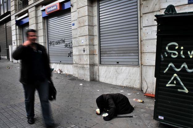 Sytuacja gospodarcza w Grecji jest niepokojąca /AFP