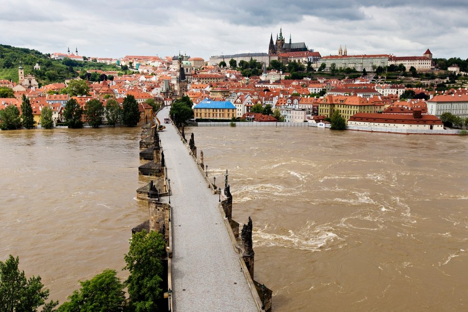 Sytuacja stabilizuje się w Pradze /Rene Fluger /PAP/EPA