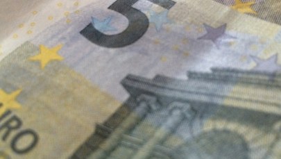 Szajka fałszerzy banknotów rozbita w imigranckim getcie pod Paryżem