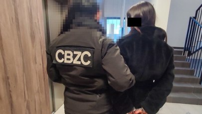 Szajka fałszywych bankowców rozbita. 13 osób zatrzymanych